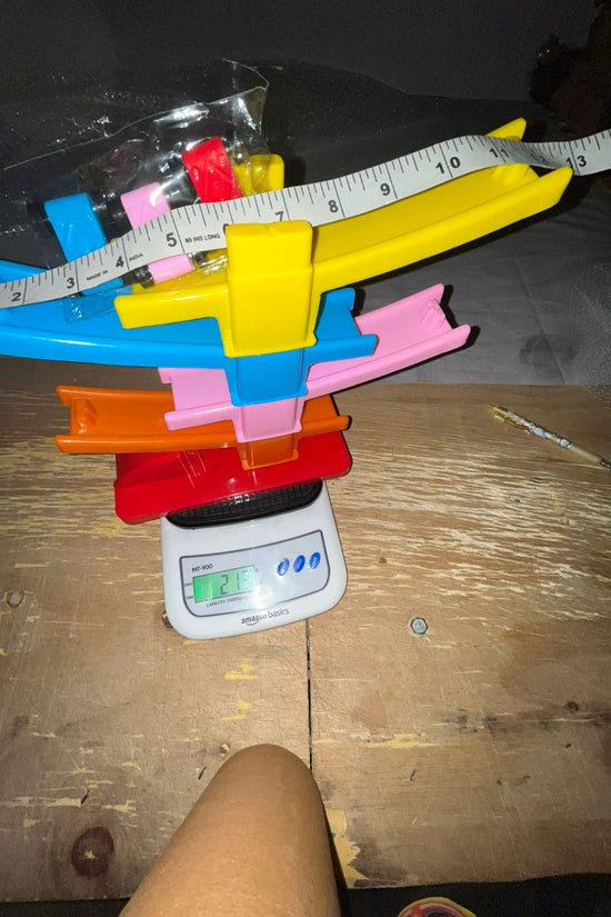DIY Multilevel Racetrack Glider on Building Block Toys