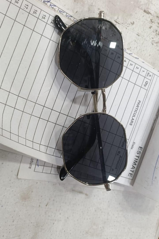 Suga Octagon Round Black Sunglass